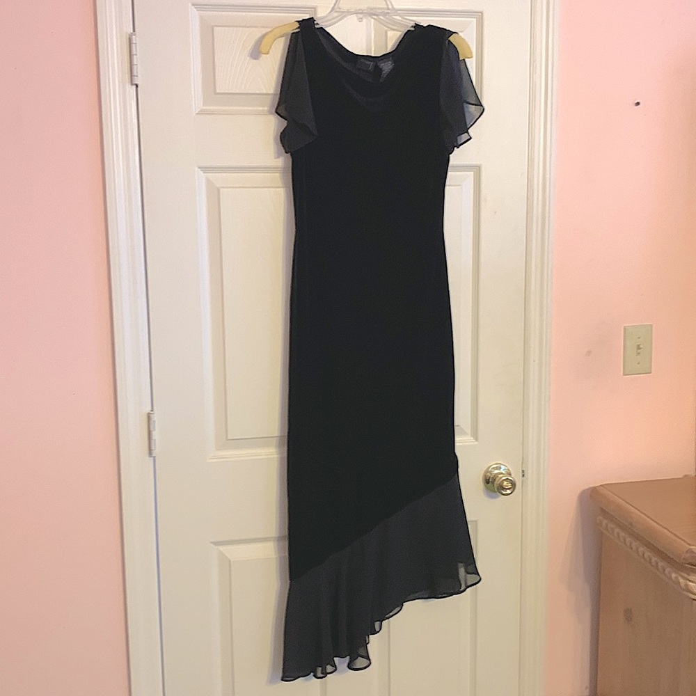 Beautiful Chica size 4/6 velvet dress